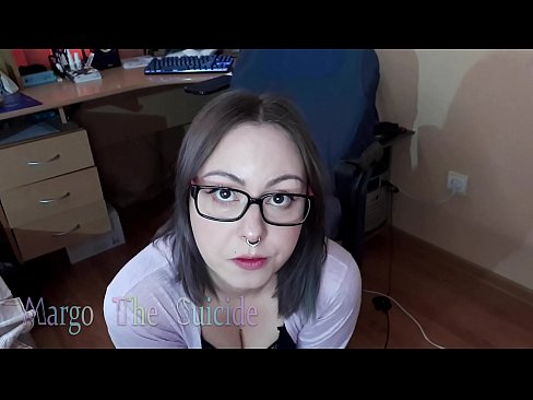 ❤️ Nwatakịrị nwanyị sexy nwere ugegbe na-eme Dildo nke ukwuu na igwefoto ☑  Mmekọahụ  ️❤